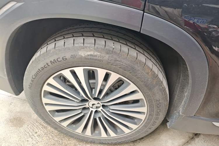 Used Nio EC6 2020 440 km Performance Version Right Rear Wheel Hub