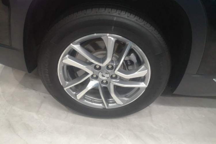 Used Nio EC6 2020 430 km Sport Version Right Rear Wheel Hub