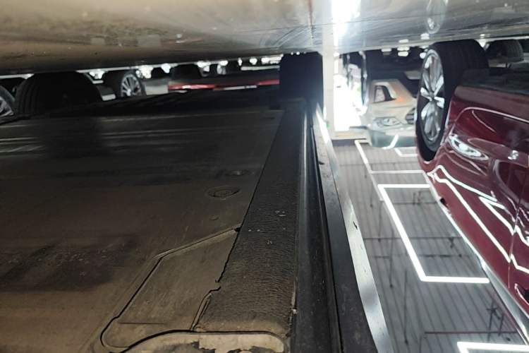 Used Nio EC6 2020 440 km Performance Version Right Side Sill