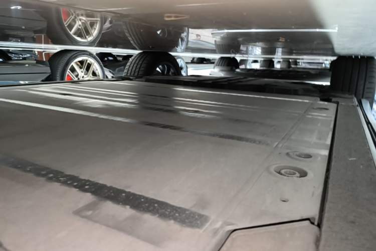 Used Nio EC6 2020 430 km Sport Version Right Side Sill