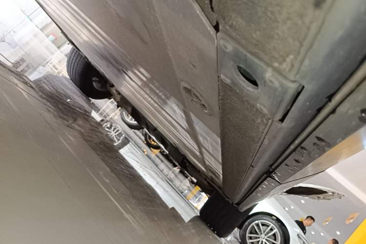 Used Nio EC6 2020 430 km Sport Version Right Side Sill