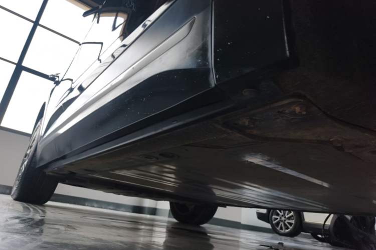 Used Nio EC6 2020 440 km Performance Version Right Side Sill