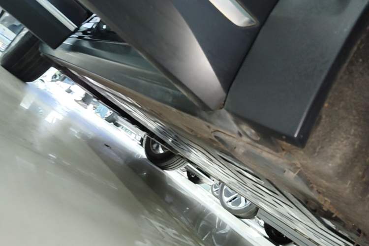 Used Nio EC6 2020 465 km Sport Edition Right Side Sill