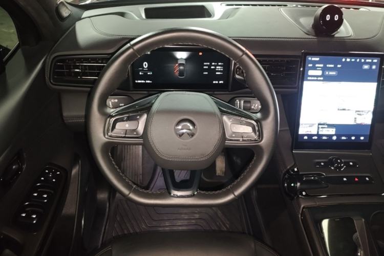 Used Nio EC6 2020 605 km Sport Edition Steering Wheel