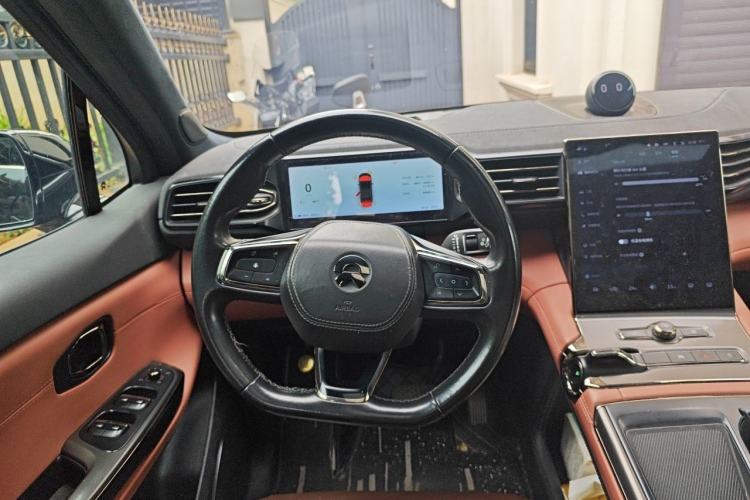 Used Nio EC6 2020 615 km Signature Edition Steering Wheel