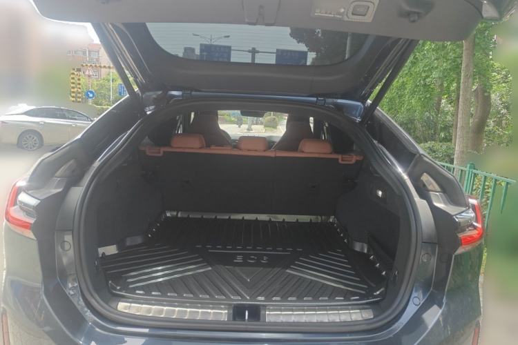 Used Nio EC6 2020 440 km Performance Version Trunk