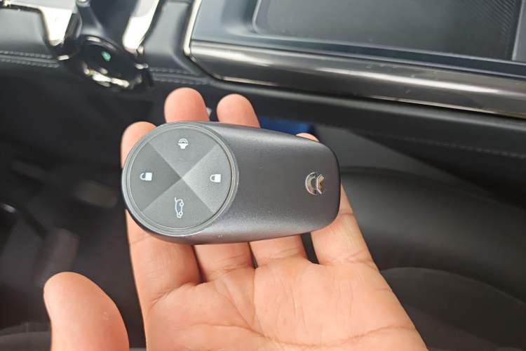 Used Nio EC6 2020 605 km Sport Edition Vehicle Key