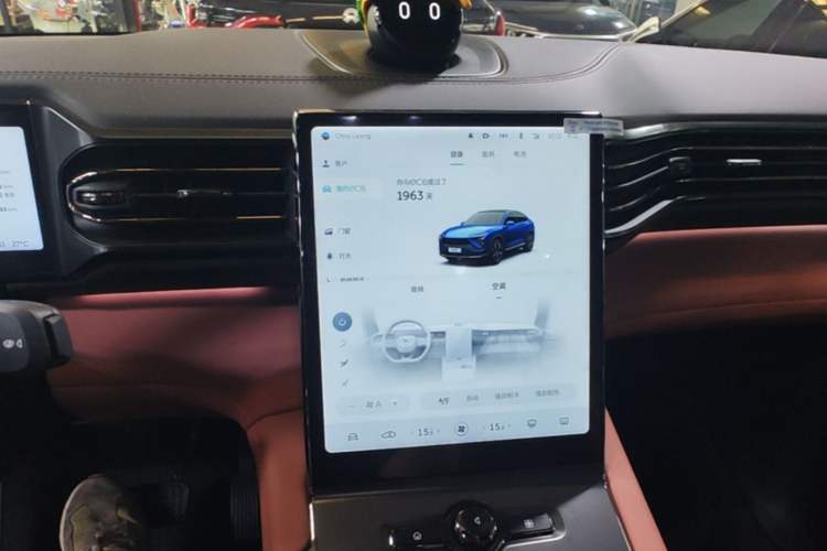 Used Nio EC6 2020 430 km Sport Version Audio And AC Panel