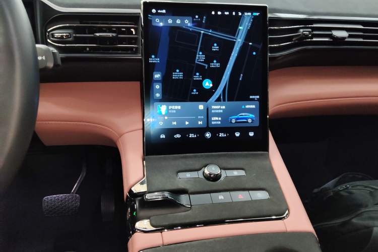 Used Nio EC6 2020 605 km Sport Edition Audio And AC Panel