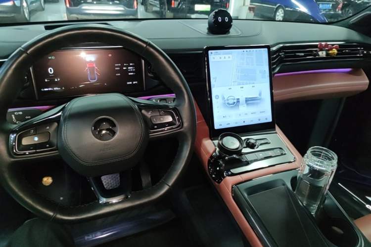 Used Nio EC6 2020 615 km Performance Edition Audio And AC Panel