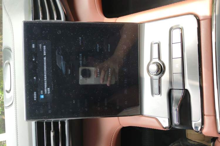 Used Nio EC6 2020 605 km Sport Edition Audio And AC Panel