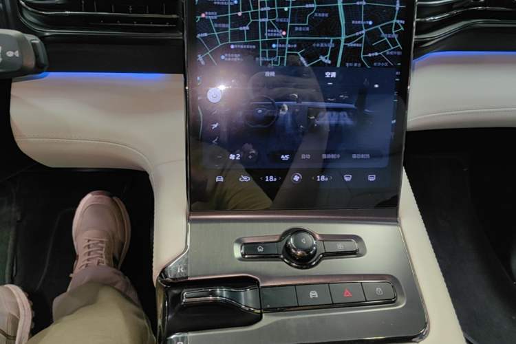 Used Nio EC6 2020 440 km Performance Version Audio And AC Panel