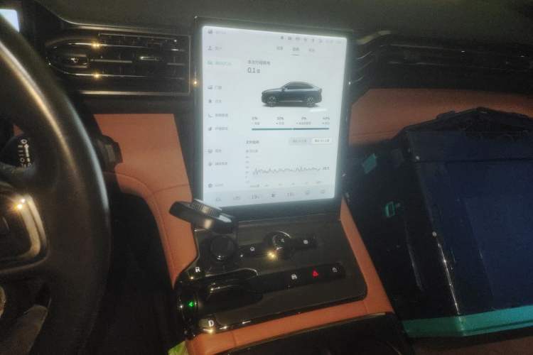 Used Nio EC6 2020 605 km Sport Edition Audio And AC Panel