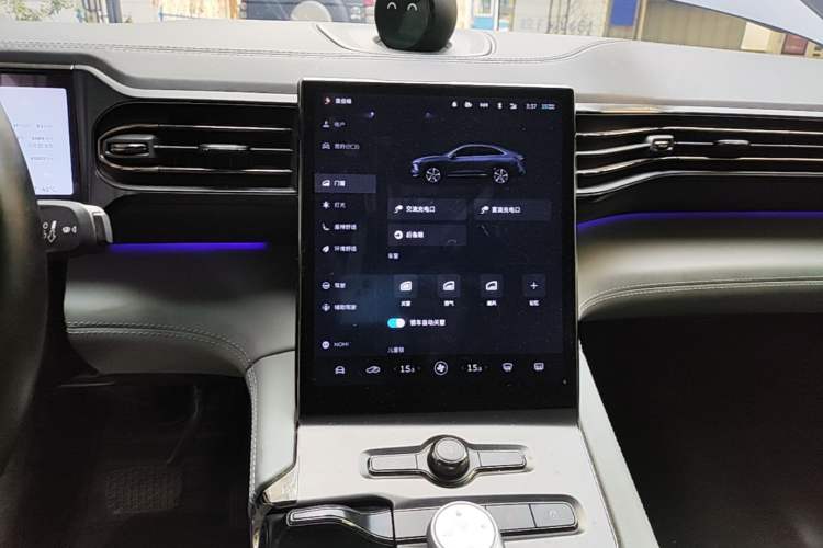 Used Nio EC6 2020 440KM Signature Edition Audio And AC Panel