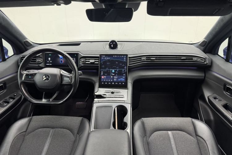 Used Nio EC6 2020 440 km Performance Version Center Console