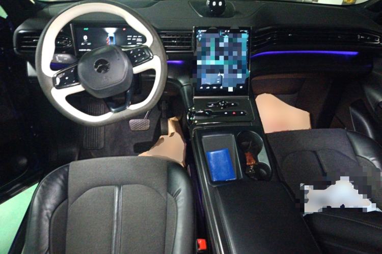 Used Nio EC6 2020 605 km Sport Edition Center Console