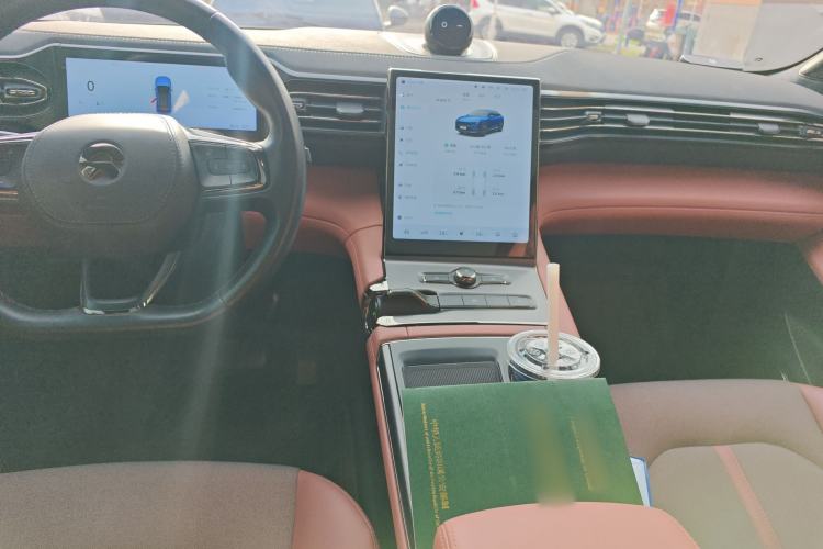 Used Nio EC6 2020 430 km Sport Version Center Console