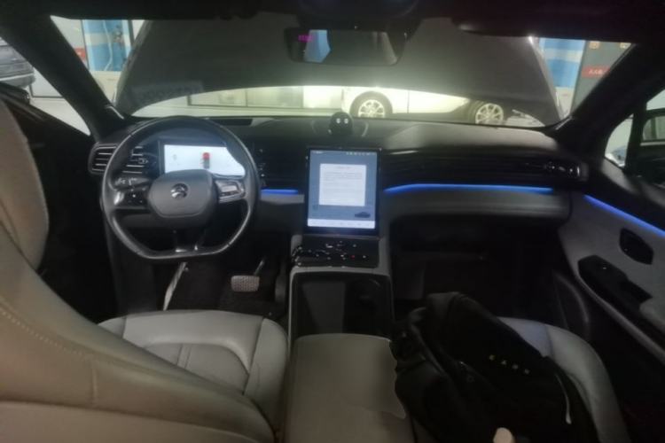 Used Nio EC6 2020 605 km Sport Edition Center Console