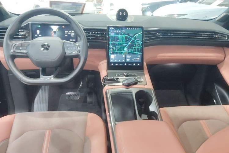 Used Nio EC6 2020 440 km Performance Version Center Console