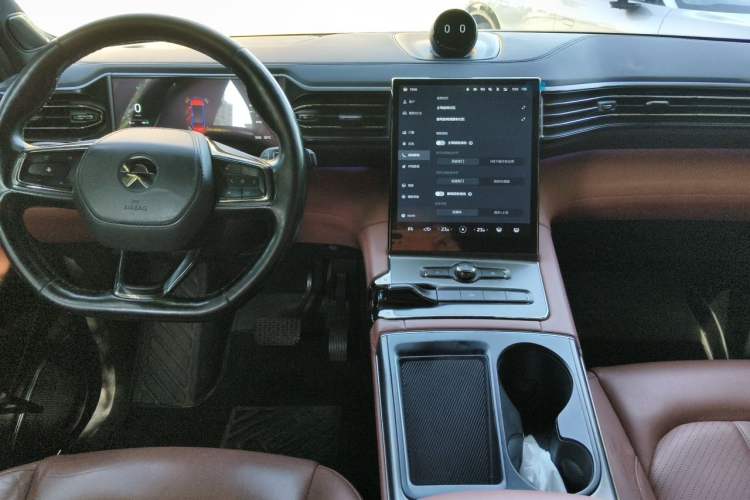Used Nio EC6 2020 430 km Sport Version Center Console