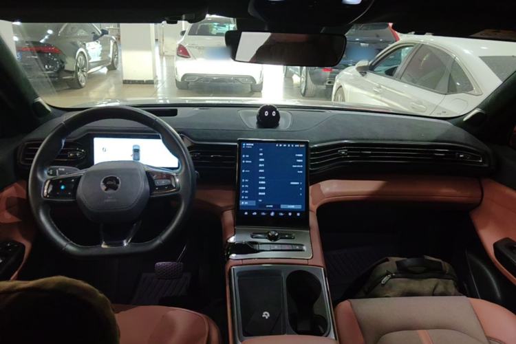 Used Nio EC6 2020 615 km Performance Edition Center Console