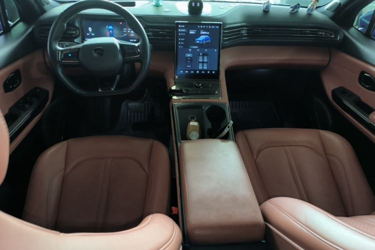 Used Nio EC6 2020 440KM Signature Edition Center Console