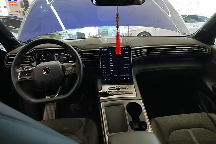Used Nio EC6 2020 440 km Performance Version Center Console