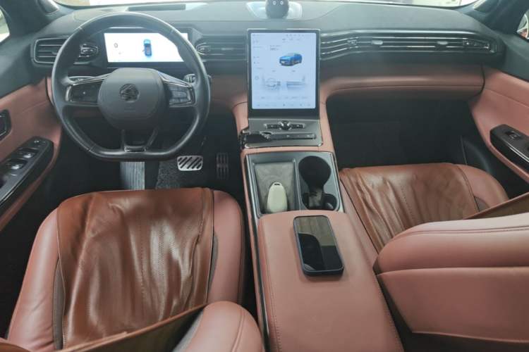 Used Nio EC6 2020 615 km Performance Edition Center Console