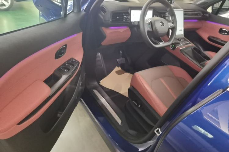 Used Nio EC6 2020 605 km Sport Edition Driver Seat