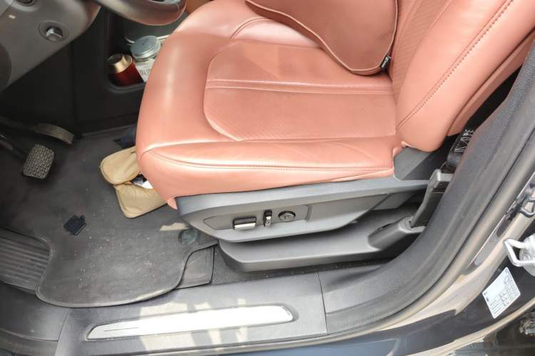 Used Nio EC6 2020 605 km Sport Edition Driver Seat