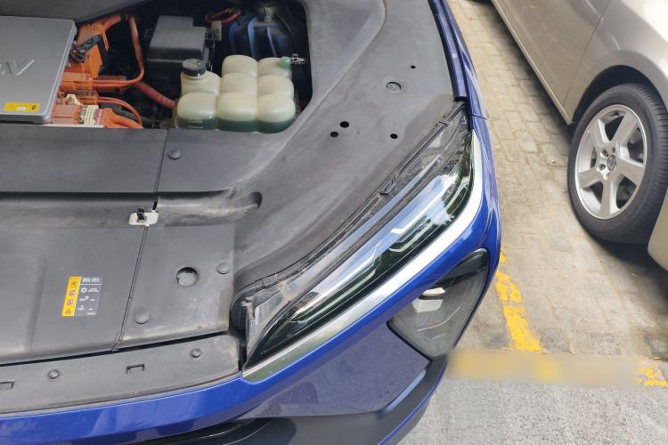 Used Nio EC6 2020 615 km Performance Edition Engine Bay Left