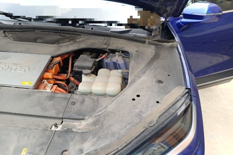 Used Nio EC6 2020 605 km Sport Edition Engine Bay Left