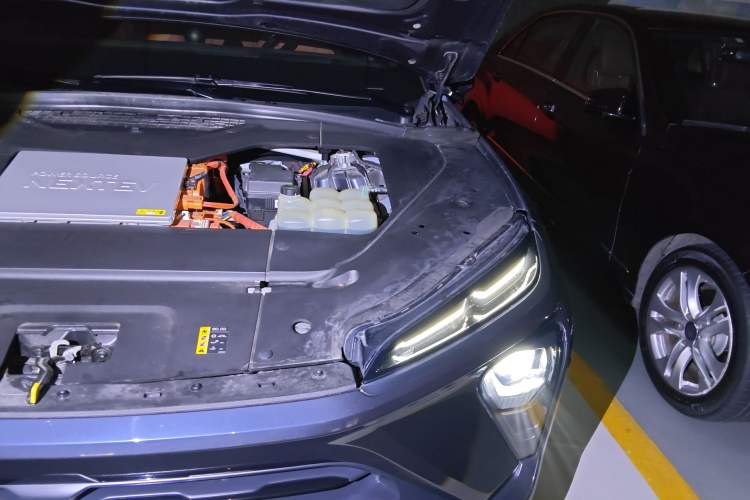 Used Nio EC6 2020 615 km Signature Edition Engine Bay Left