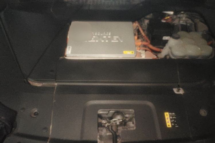 Used Nio EC6 2020 605 km Sport Edition Engine Bay