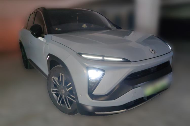 Used Nio EC6 2020 615 km Signature Edition Front Right 45 Deg
