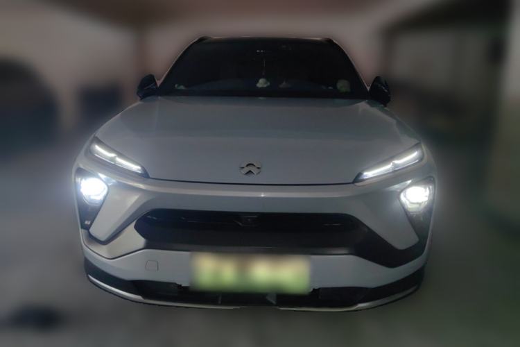 Used Nio EC6 2020 615 km Signature Edition Front