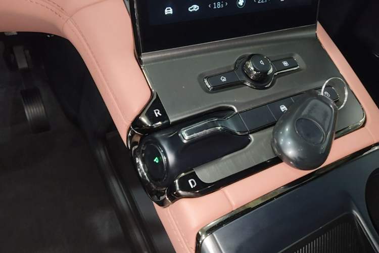 Used Nio EC6 2020 440 km Performance Version Gear Lever