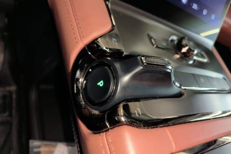 Used Nio EC6 2020 440KM Signature Edition Gear Lever