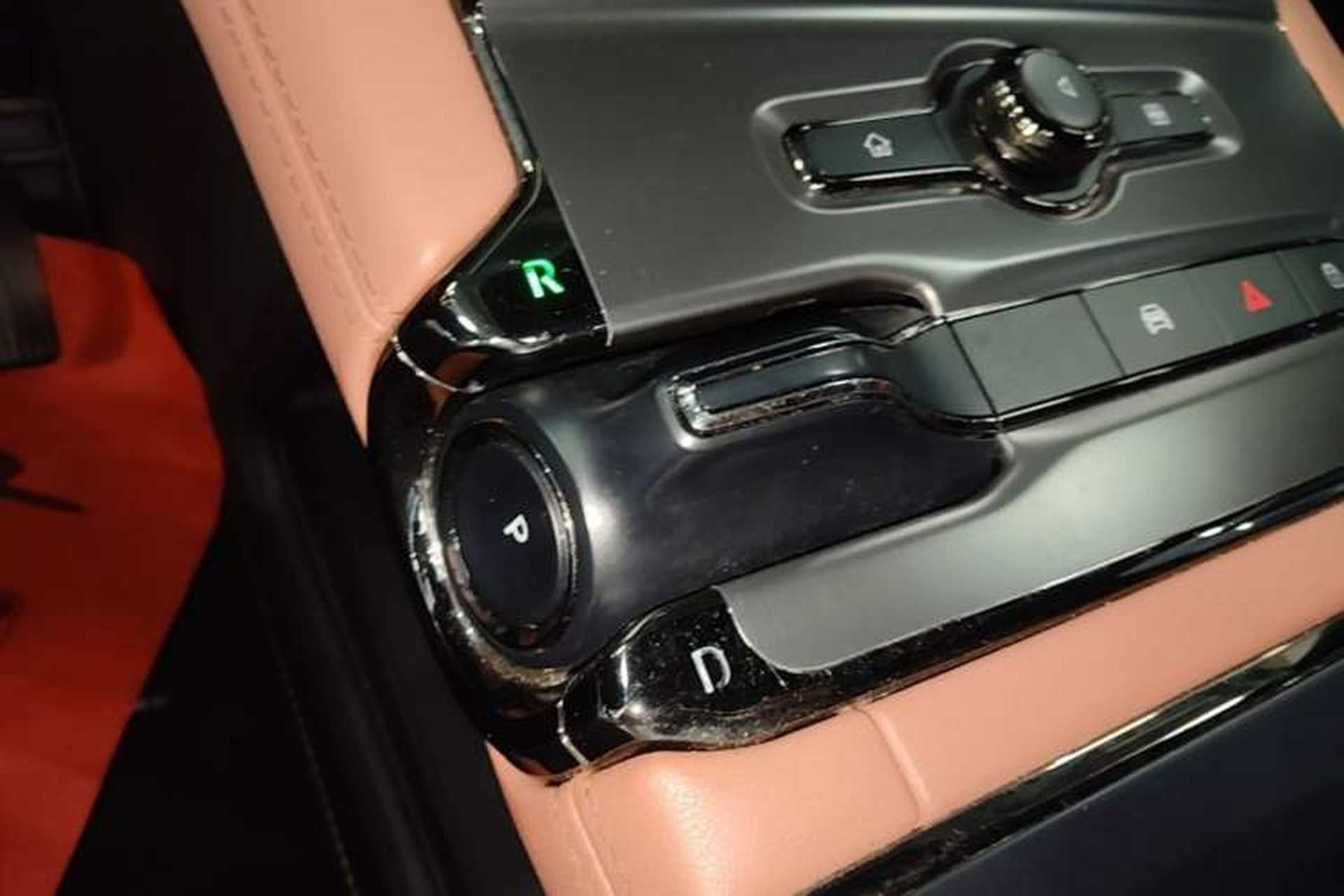 Used Nio EC6 2020 605 km Sport Edition Gear Lever