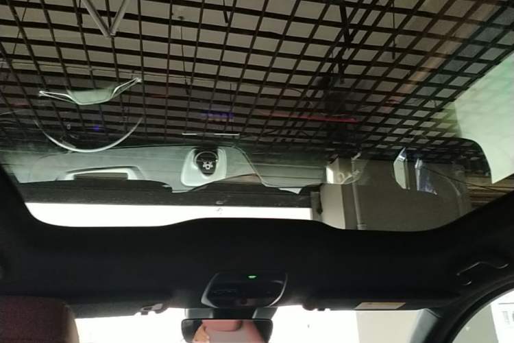 Used Nio EC6 2020 605 km Sport Edition Headliner