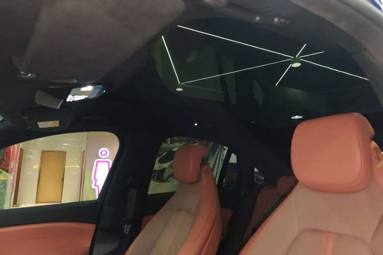Used Nio EC6 2020 440 km Performance Version Headliner