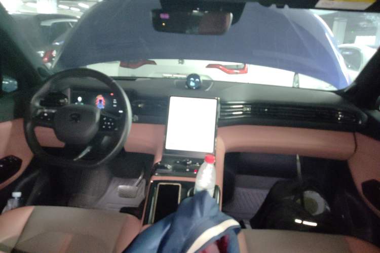 Used Nio EC6 2020 605 km Sport Edition Interior 2
