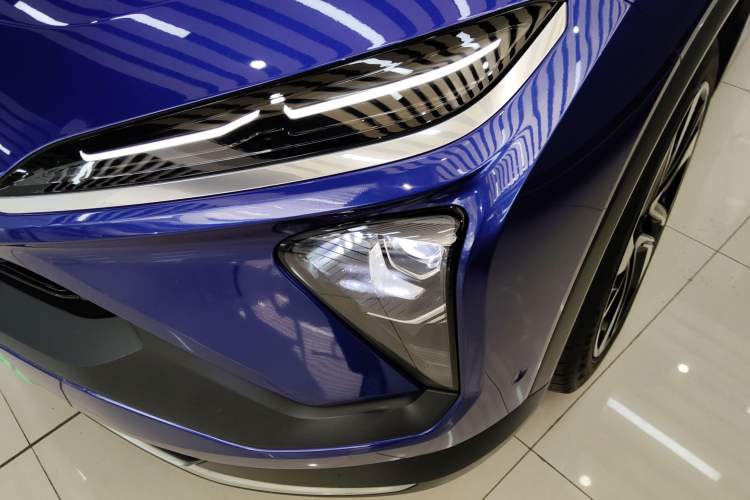 Used Nio EC6 2020 605 km Sport Edition Left Front Headlight