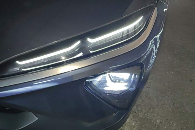 Used Nio EC6 2020 605 km Sport Edition Left Front Headlight