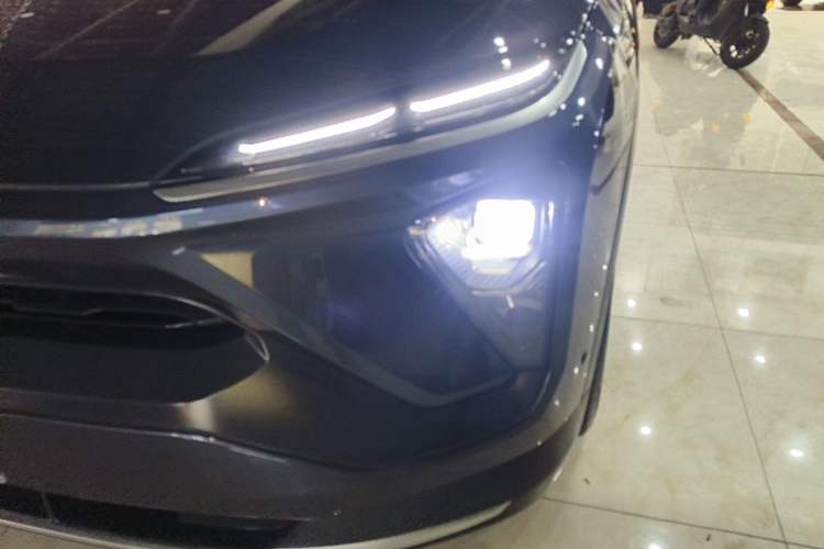 Used Nio EC6 2020 605 km Sport Edition Left Front Headlight