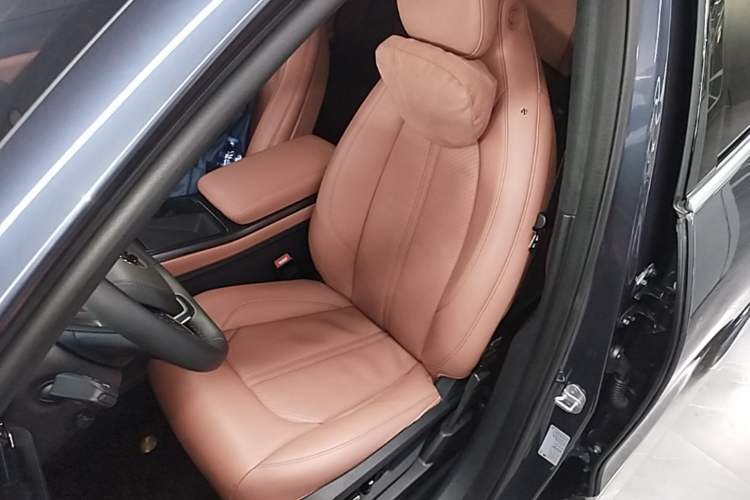 Used Nio EC6 2020 430 km Sport Version Left Front Seat