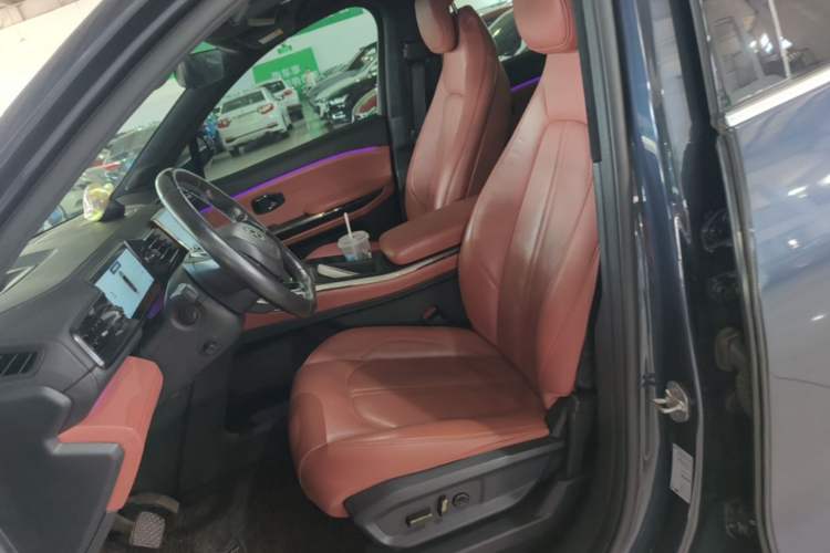Used Nio EC6 2020 615 km Performance Edition Left Front Seat