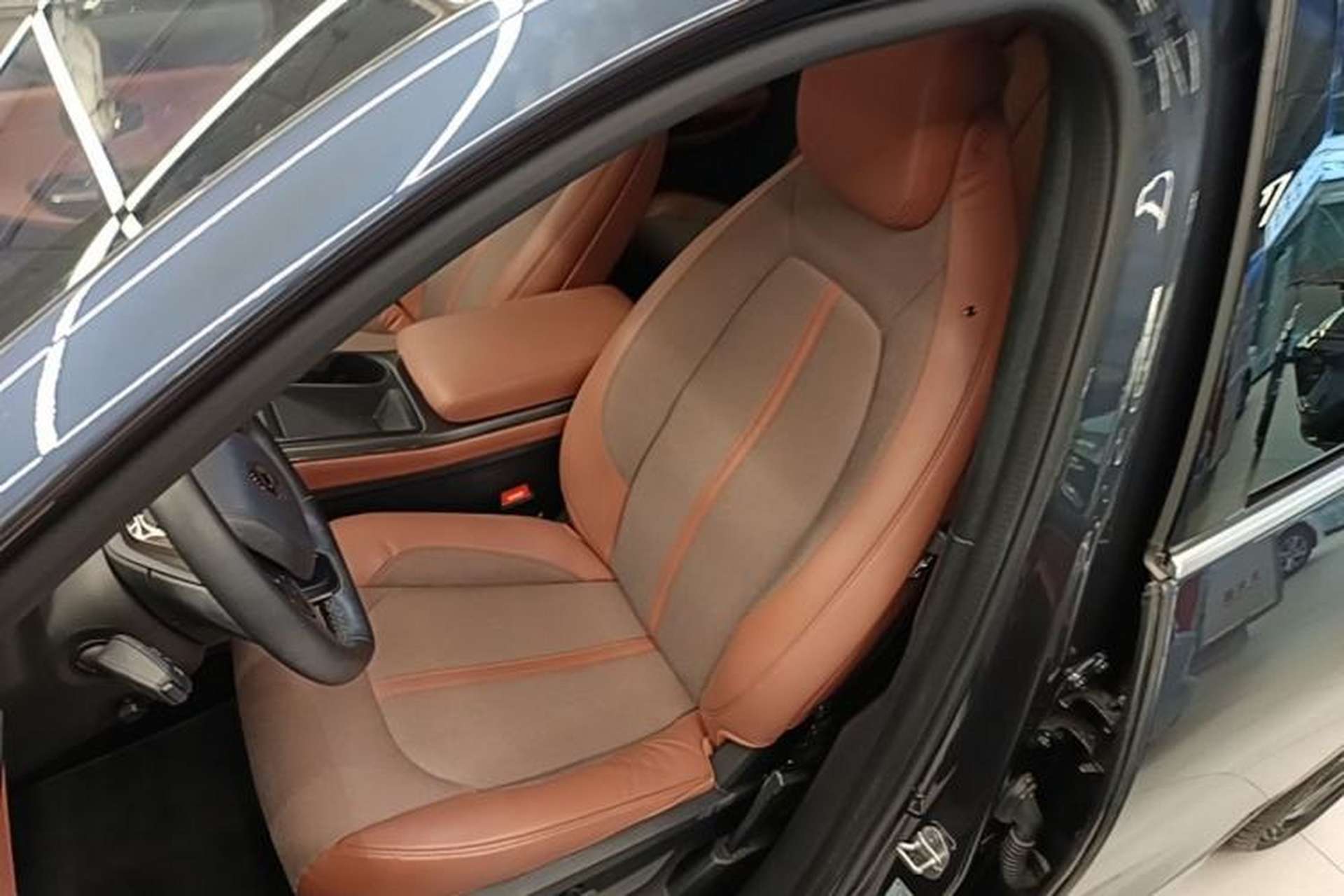Used Nio EC6 2020 605 km Sport Edition Left Front Seat