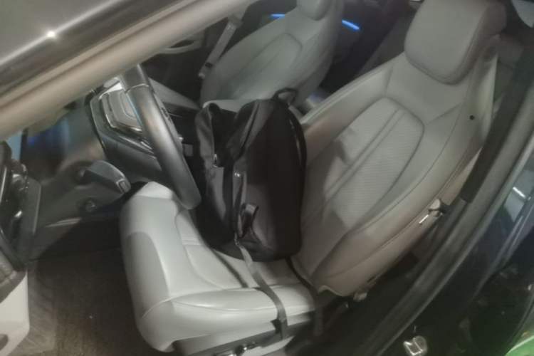 Used Nio EC6 2020 605 km Sport Edition Left Front Seat