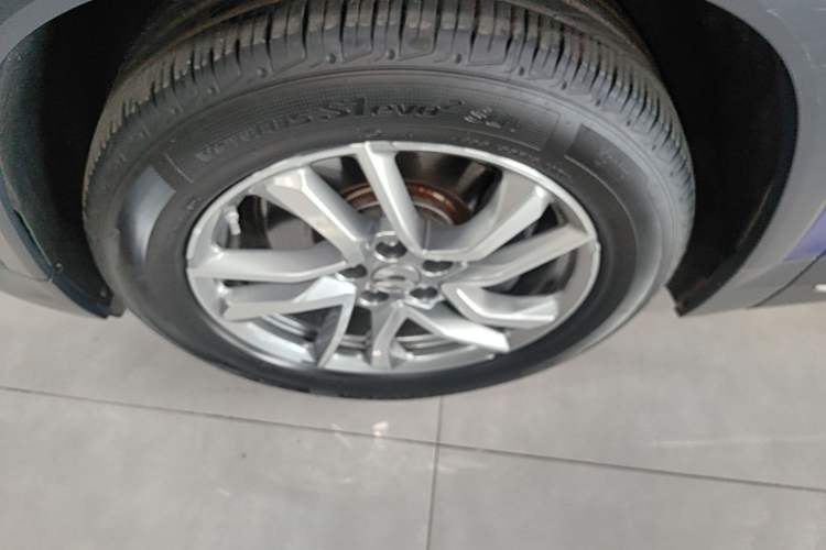 Used Nio EC6 2020 430 km Sport Version Left Front Wheel Hub